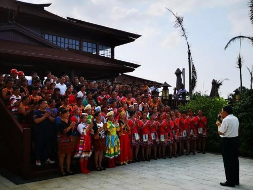 海南省政協(xié)主席毛萬(wàn)春率政協(xié)調(diào)研團(tuán)蒞臨中合集團(tuán)考察調(diào)研