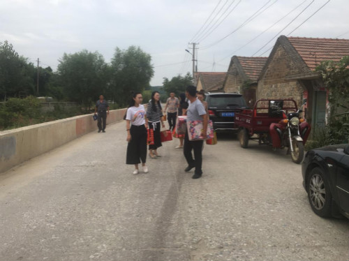 中秋送祝福 溫情暖人心