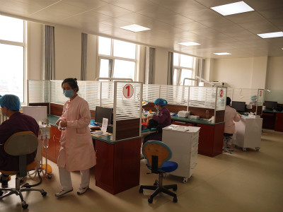 區(qū)婦保院適齡兒童免費窩溝封閉正在進行中……