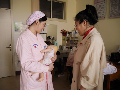 國(guó)際助產(chǎn)士日:關(guān)愛(ài)女性健康 守望生命花開(kāi)